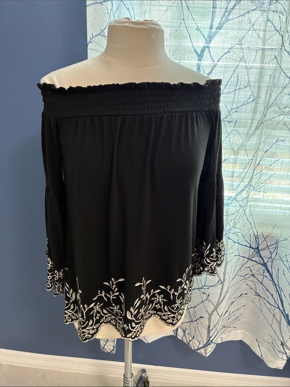 White House Black Market Off-Shoulder Black Embroidered Hem Women's Top